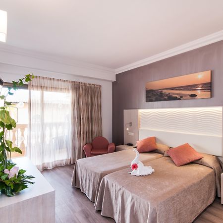 Hotel Baviera 칼라 라트자다 외부 사진