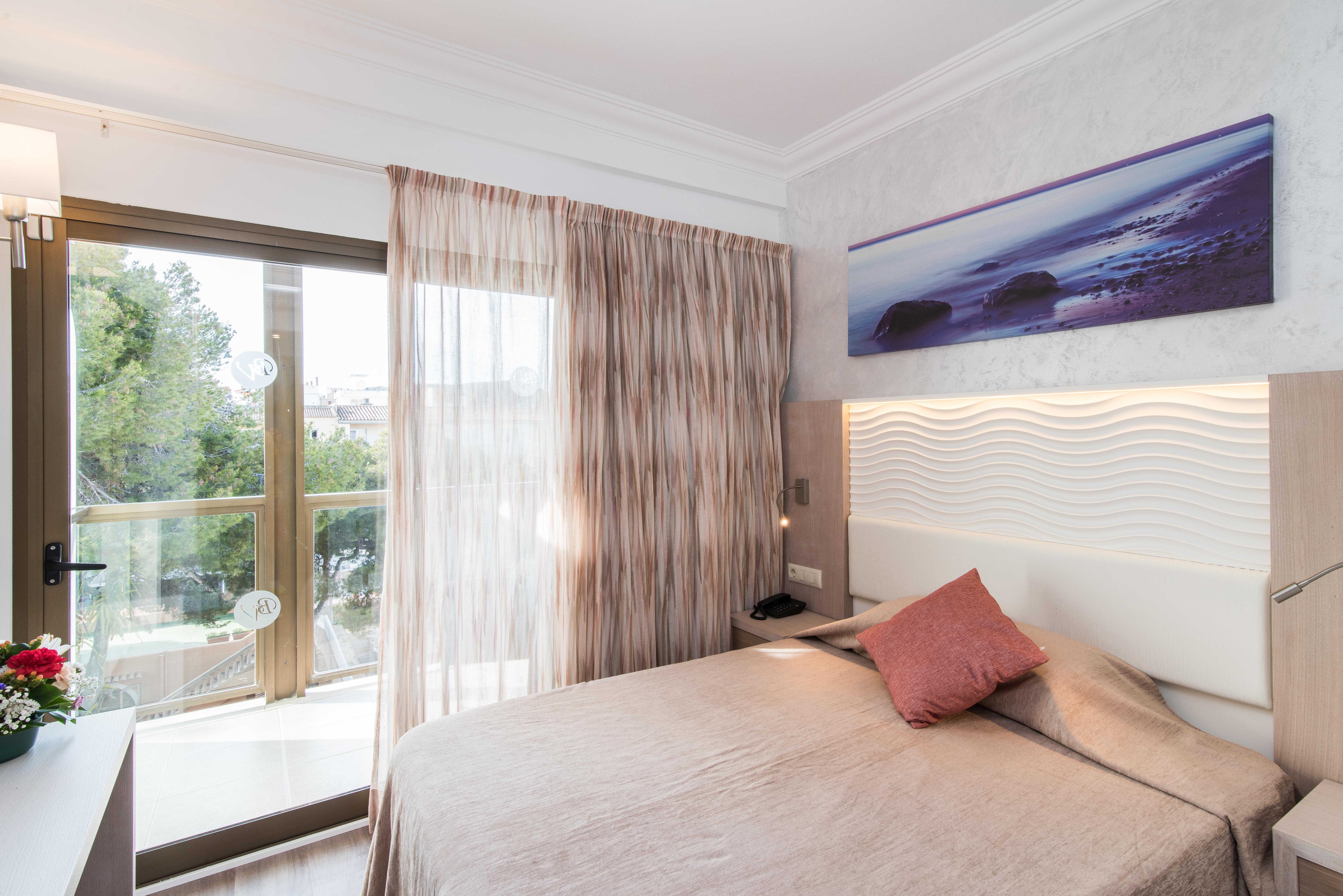 Hotel Baviera 칼라 라트자다 외부 사진