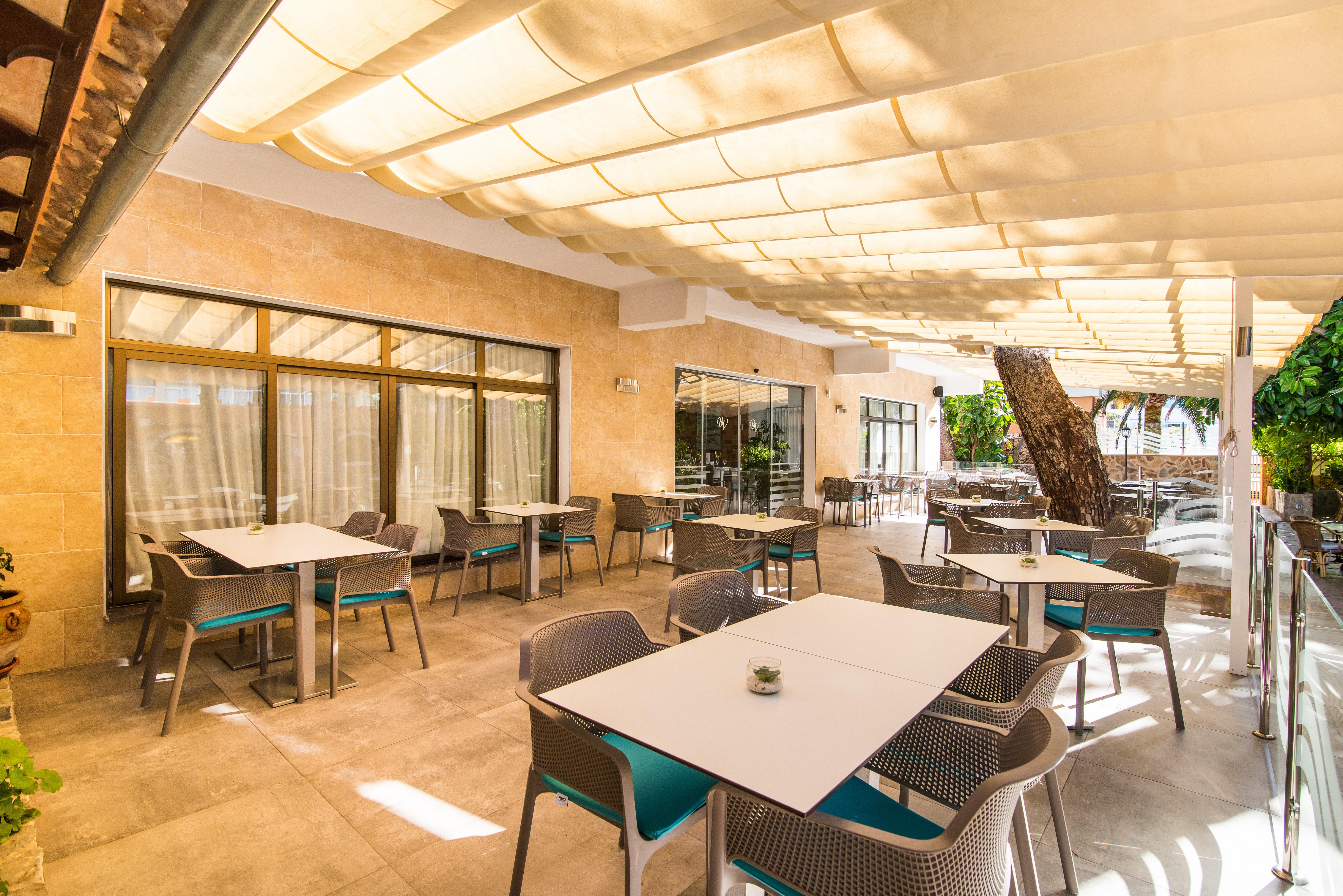 Hotel Baviera 칼라 라트자다 외부 사진