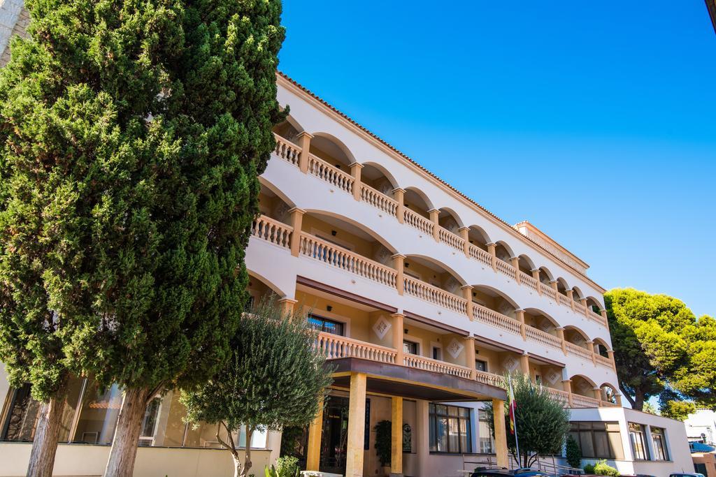 Hotel Baviera 칼라 라트자다 외부 사진