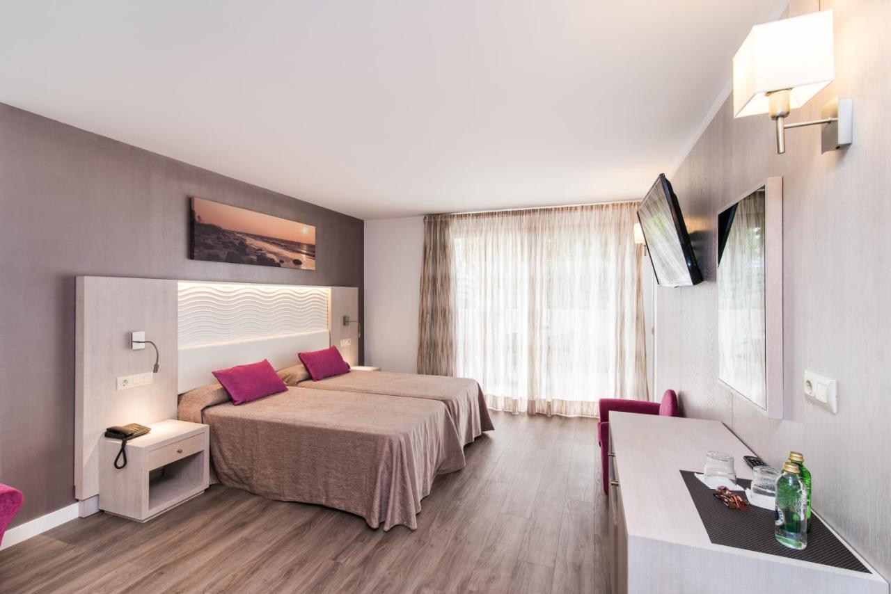 Hotel Baviera 칼라 라트자다 외부 사진