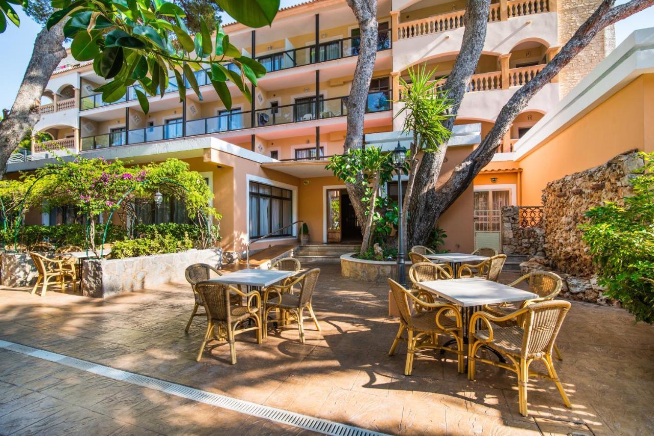 Hotel Baviera 칼라 라트자다 외부 사진