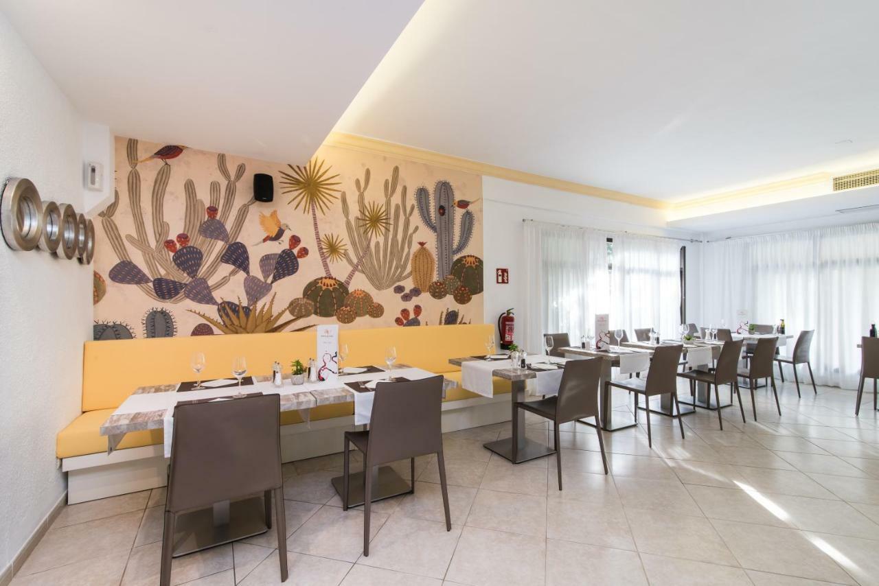 Hotel Baviera 칼라 라트자다 외부 사진